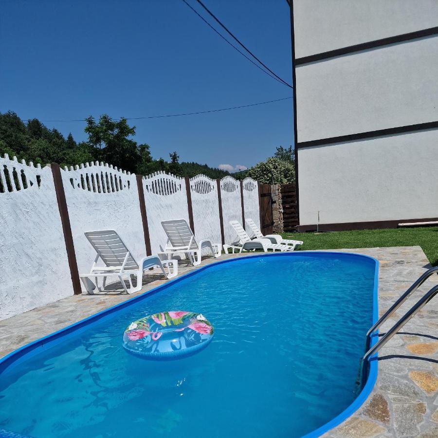 Бялата Къща Hotel Кирково Екстериор снимка