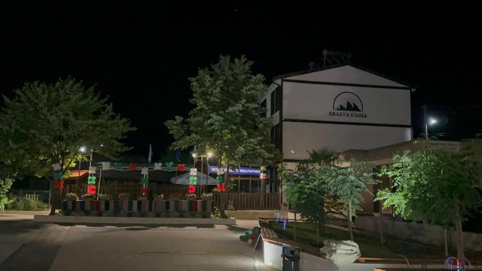 Бялата Къща Hotel Кирково Екстериор снимка