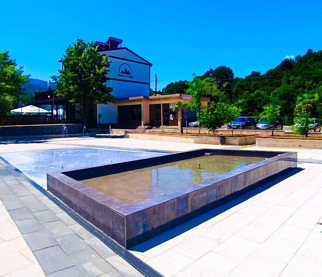 Бялата Къща Hotel Кирково Екстериор снимка
