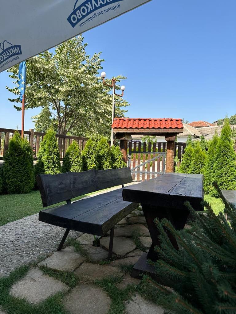 Бялата Къща Hotel Кирково Екстериор снимка