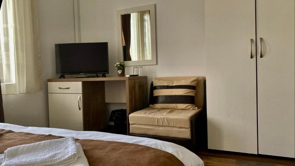 Бялата Къща Hotel Кирково Екстериор снимка