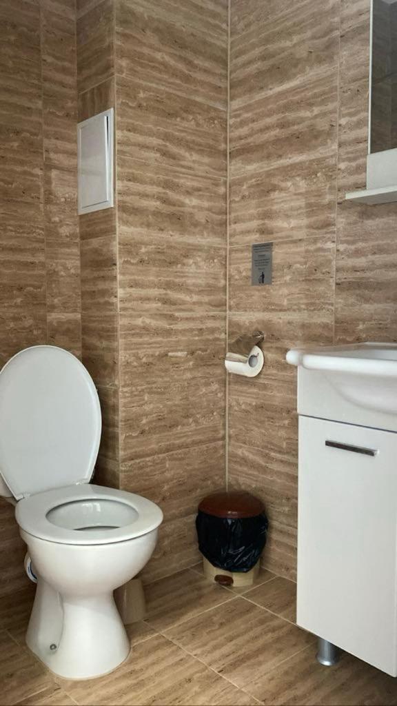 Бялата Къща Hotel Кирково Екстериор снимка